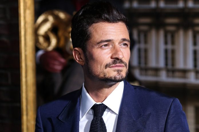 Große Ehre: Orlando Bloom bekommt humanitären Award verliehen Orlando Bloom engagiert sich für Charity-Gruppen. / Source: Xavier Collin/Image Press Agency/ImageCollect