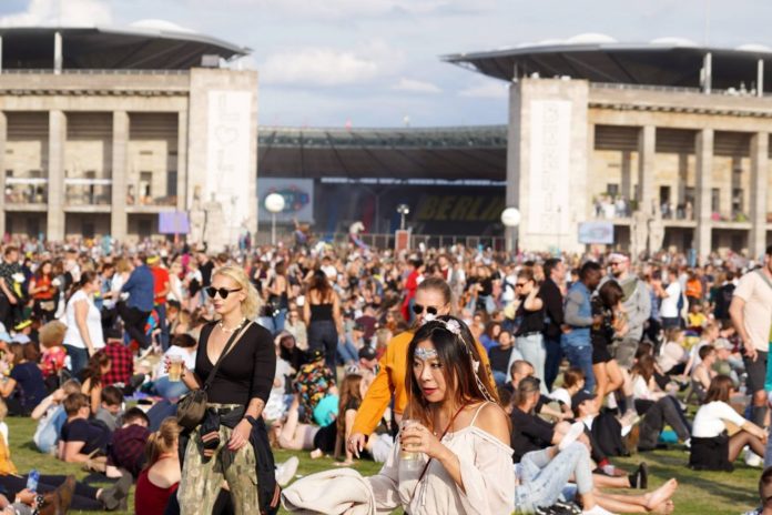 Auch 2022 findet das Lollapalooza im Berliner Olympiastadion statt. / Source: imago/Stefan Zeitz