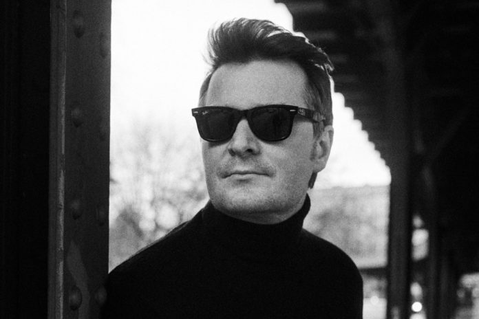 Sebastian Madsen hat sich seinen Liebeskummer Sebastian Madsen macht mit seinem Album