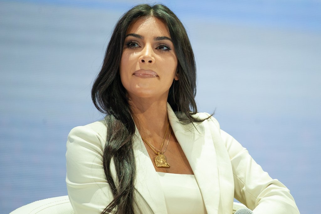 Kim Kardashian muss 1,26 Millionen US-Dollar Strafe zahlen. / Source: Asatur Yesayants/Shutterstock.com