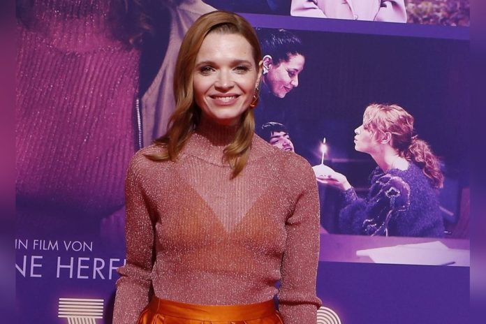 So trickst Karoline Herfurth beim Weihnachtsgeschenke-