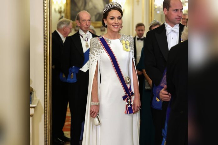 Erstes Staatsbankett von König Charles: Kate stiehlt allen die Show
