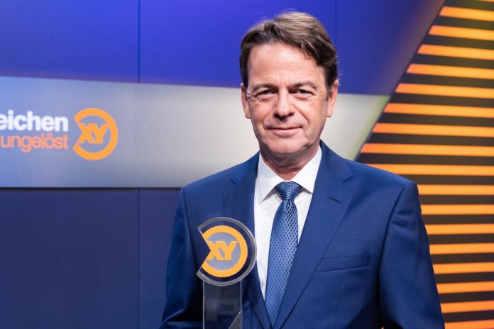 Moderator Rudi Cerne: