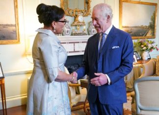 Neue Fotos aus dem Palast: König Charles III. ist bester Laune