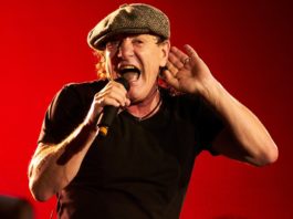 AC/DC-Sänger Brian Johnson kann sich freuen. / Source: Photography Stock Ruiz/Shutterstock