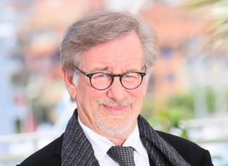 Steven Spielberg: Altmeister dreht neuen Film für Mai 2026 Steven Spielberg kehrt 2026 mit einem neuen Film auf die große Leinwand zurück. / Source: Denis Makarenko/Shutterstock.com