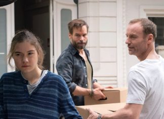 TV-Tipps am Mittwoch "Eine fremde Tochter": Alma (Hannah Schiller) kann ihrem Vater Oliver (Mark Waschke, r.) die Trennung von der Mutter nicht verzeihen. / Source: NDR/Georges Pauly