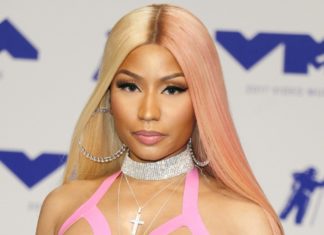 Nicki Minaj verhaftet: Fans sind nach Konzertabsage wütend Nicki Minaj wurde in Amsterdam verhaftet. / Source: Tinseltown/Shutterstock