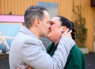 Das passiert heute in den Soaps "Alles was zählt": Hanna erkennt gerührt Kilians selbstlose Geste. / Source: RTL / Julia Feldhagen