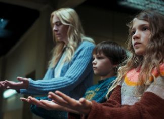 Streaming-Erfolg: “Liebes Kind” eine der meistgesehenen Netflix-Serien "Liebes Kind" gehört zu den größten Erfolgen des zweiten Halbjahres 2023 bei Netflix. / Source: Netflix