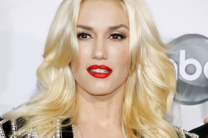 Auf Instagram zeigt sich Sängerin Gwen Stefani als stolze Mutter und teilt ein Video ihres Sohnes Kingston. / Source: Tinseltown/Shutterstock.com