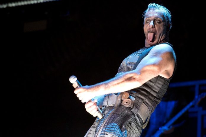 Till Lindemann steht mit seiner Band Rammstein bis Sonntag viermal in Dresden auf der Bühne. / Source: ddp/Newscom/CRISTOPHER ROGEL BLANQUE