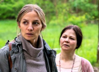 TV-Tipps am Samstag "Das Quartett: Das Schweigen": Pia Walther (Annika Blendl, l.) trifft auf eine eigenartige Gemeinschaft. / Source: ZDF/Oliver Feist