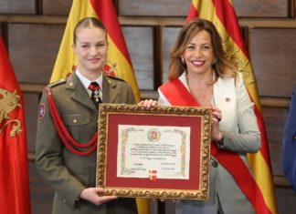 Kronprinzessin Leonor wurde zur “Adoptivtochter” von Saragossa ernannt Prinzessin Leonor ist jetzt Ehrenbürgerin. / Source: imago/ABACAPRESS