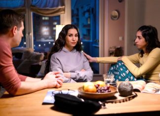 Sila Sahin über ihr “AWZ”-Comeback: “Die ersten Tage waren aufregend” Sila Sahin ist wieder in ihrer Rolle als Miray in "Alles was zählt" zu sehen. / Source: RTL / Julia Feldhagen