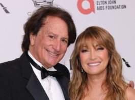 John Zambetti und Jane Seymour auf einem Event im März 2024 in Los Angeles. / Source: imago images/ABACAPRESS