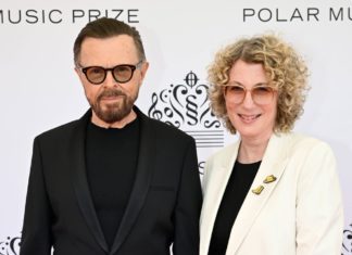 Neuer Nebenjob für ABBA-Legende Björn Ulvaeus Björn Ulvaes besuchte am 21. Mai 2024 zusammen mit seiner Freundin Christina Sas die Polarmusikpreis-Verleihung in Stockholm. / Source: IMAGO/Jessica Gow/TT