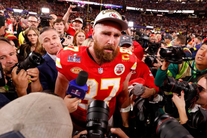 Travis Kelce gewann mit den Kansas City Chiefs den diesjährigen Super Bowl. / Source: ddp