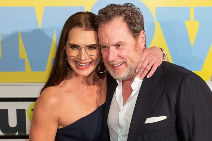 Brooke Shields und Chris Henchy haben 2001 geheiratet. / Source: imago images/Pacific Press Agency