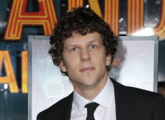 US-Star Jesse Eisenberg beantragt polnische Staatsbürgerschaft Jesse Eisenbergs Familie hat in der kleinen Stadt Krasnystaw gelebt. / Source: PMA/AdMedia/ImageCollect