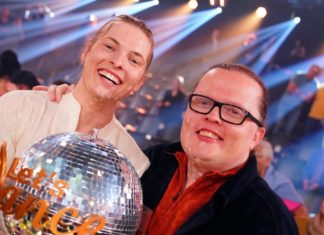 Angelo Kelly: Rührender Post nach “Let’s Dance”-Sieg von Sohn Gabriel Gabriel und Angelo Kelly freuen sich über den Sieg bei "Let's Dance". / Source: RTL / Stefan Gregorowius