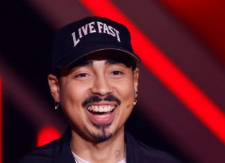 Gerüchte um neue “Supertalent”-Jury: Tony Bauer soll dabei sein Comedian Tony Bauer war gerade bei "Let's Dance" zu sehen. / Source: imago/Panama Pictures