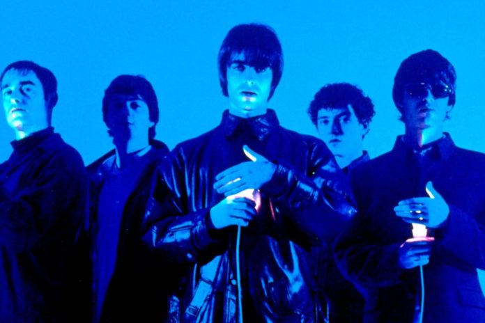 Seit 2009 offiziell nicht mehr existent: Die britische Kult-Band Oasis am Anfang ihrer steilen Karriere. / Source: imago/Avalon.Red