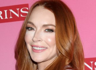 Urlaubsgrüße von Lindsay Lohan aus Mykonos Lindsay Lohan scheint als Mama endlich angekommen zu sein. / Source: carrie-nelson/ImageCollect