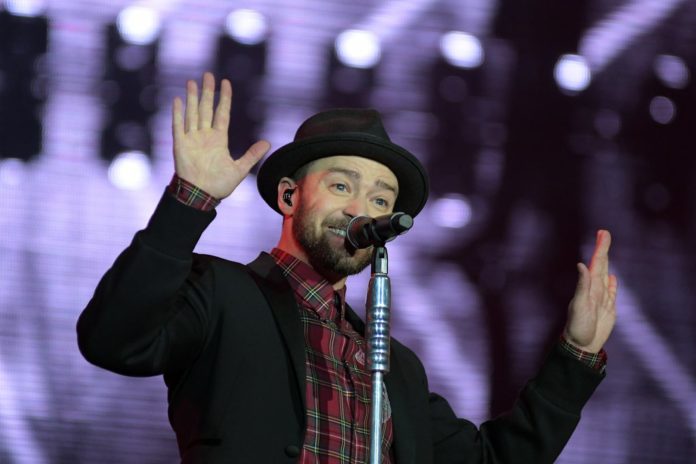 Justin Timberlake befindet sich gerade mitten in seiner Welttour - und juristischem Ärger. / Source: A.PAES/Shutterstock