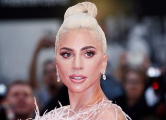 Lady Gaga dementiert die Gerüchte: “Bin nicht schwanger” Lady Gaga dementiert Gerüchte um eine mögliche Schwangerschaft auf TikTok. / Source: Andrea Raffin/Shutterstock.com