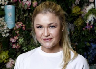 Sophia Thiel: Nach “Let’s Dance” ist sie “emotional eingebrochen” Sophia Thiel hatte an der diesjährigen Staffel von "Let's Dance" teilgenommen, ihren Auftritt im Finale allerdings abgesagt. / Source: imago images/Future Image