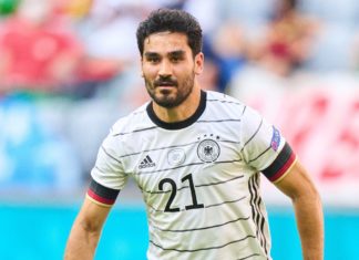 DFB-Star Ilkay Gündogan: Auch als Papa ein echter Kapitän Ilkay Gündogan ist seit vergangenem Jahr Vater eines Sohnes. / Source: imago images/ActionPictures