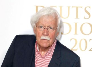 Carlo von Tiedemann: NDR-Urgestein kehrt nach Krankheit zurück NDR-Moderator Carlo von Tiedemann kehrt nach seiner Krankheitspause zurück. / Source: imago/Future Image