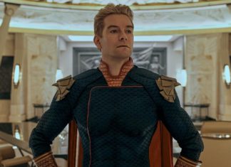 “The Boys” bekommt noch eine fünfte Staffel und dann ist Schluss Antony Starr spielt in "The Boys" die Figur Homelander. / Source: Amazon Studios