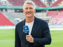Bastian Schweinsteiger berichtet im Rahmen der Fußball-EM in Deutschland live aus den Stadien. / Source: SWR Presse/Bildkommunikation/SWR/Christian Koch