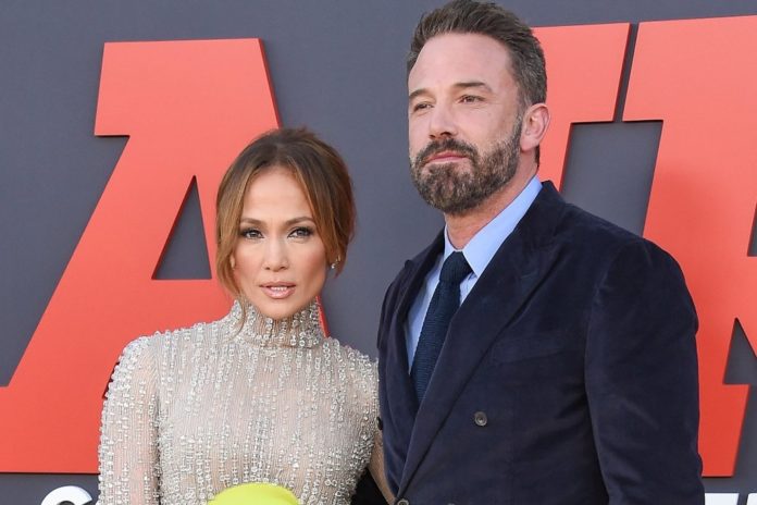 Ben Affleck soll seit Wochen nicht mehr mit Jennifer Lopez zusammenleben. / Source: DFree/Shutterstock.com