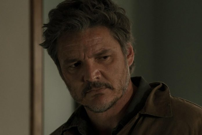 Pedro Pascal als Joel in 