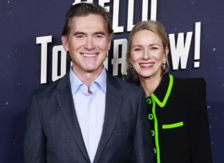 Zweite Hochzeit in Mexiko: Naomi Watts hat noch einmal “Ja” gesagt "King Kong"-Star Naomi Watts und Ehemann Billy Crudup haben sich noch einmal getraut. / Source: imago/UPI Photo