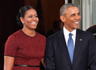 Barack und Michelle Obamas Produktionsfirma verlängert Netflix-Deal Die Obamas feiern nach dem Ende der Präsidentschaft von Barack Obama Erfolge als Hollywood-Produzenten. / Source: imago images/ZUMA Wire
