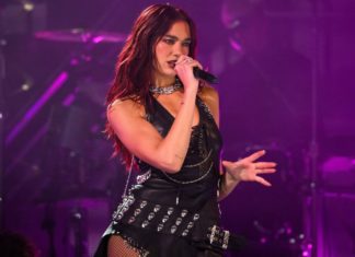 Dua Lipa begeistert bei Glastonbury – aber nicht alle Dua Lipa trat am ersten Tag von Glastonbury als Headlinerin auf. / Source: imago images/PA Images