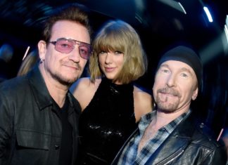 U2 begrüßen US-Superstar Taylor Swift mit Blumen in Dublin US-Superstar Taylor Swift mit den U2-Mitgliedern Bono (li.) und The Edge im Jahr 2016 bei den iHeartRadio Music Awards. / Source: getty/Kevin Mazur