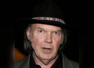Sorge um Neil Young: Komplette Nordamerika-Tournee wurde abgesagt Neil Young musste seine aktuelle Tournee absagen. / Source: imago/Newscom World