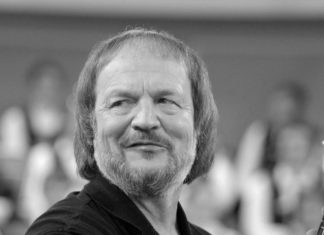 Bayerischer Kabarettist Fredl Fesl ist tot Fredl Fesl ist im Alter von 76 Jahren gestorben. / Source: imago/Manfred Siebinger