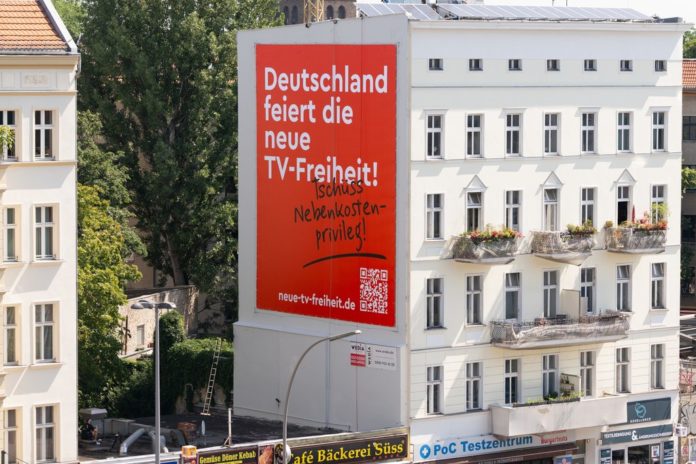 Tschüss, Nebenkostenprivileg: Charmante Aufklärungskampagne zur neuen TV-Freiheit / Source: HD+