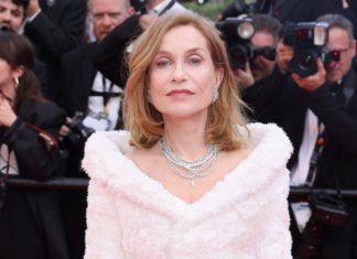 Lumière Award: Isabelle Huppert erhält Preis für Gesamtwerk Isabelle Huppert wird mit dem Lumière Award ausgezeichnet. / Source: imago images/ABACAPRESS