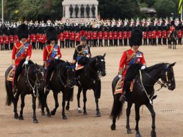 Mit Trooping the Colour feiert König Charles seinen Geburtstag. / Source: ddp