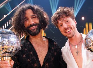 “Let’s Dance”: Wilde Diskussionen – und ein Trump-Vergleich "Let's Dance - Die große Profi-Challenge": Massimo Sinató (l.) und Valentin Lusin haben gewonnen. / Source: RTL / Stefan Gregorowius