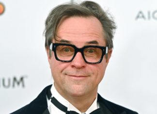 Jan Josef Liefers kündigt originellen Mitmach-Podcast an Knallwach und gesprächsbereit: Jan Josef Liefers möchte mit seinen Fans über Schlaf und Schlaflosigkeit reden / Source: imago/Sven Simon