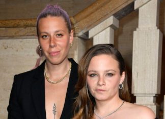 Jasna Fritzi Bauer macht Beziehung zu Katharina Zorn öffentlich Traten schon des Öfteren gemeinsam öffentlich auf, sprachen aber nie über ihren Beziehungsstatus: Katharina Zorn (l.) und Jasna Fritzi Bauer. / Source: imago/Future Image