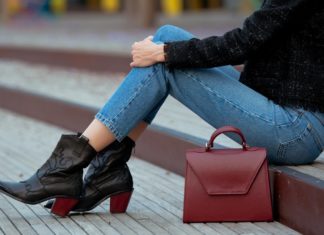 Feiert die Skinny Jeans 2024 ihr großes Comeback? Skinny Jeans könnten 2024 wieder ein großes Comeback erleben. / Source: Sabelnikova Olga/Shutterstock